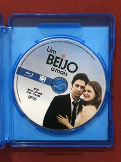 Blu-ray - Um Beijo A Mais - Tom Wilkinson - Seminovo na internet