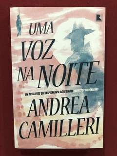 Livro - Uma Voz Na Noite - Andrea Camilleri - Record - Semin
