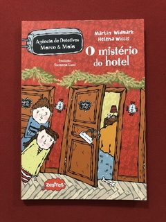 Livro - O Mistério Do Hotel - Martin Wadmark - Ed. Callis