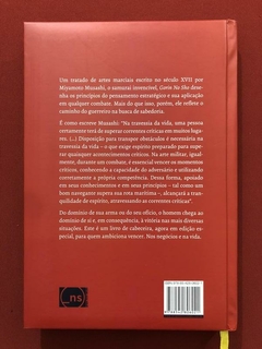 Livro - O Livro Dos Cinco Anéis - Musashi - Novo Século - Seminovo - comprar online