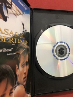 DVD - Asas Da Liberdade - Matthew Modine - Seminovo na internet