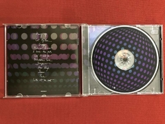 CD - Madonna - Confessions On A Dance Floor - Seminovo na internet
