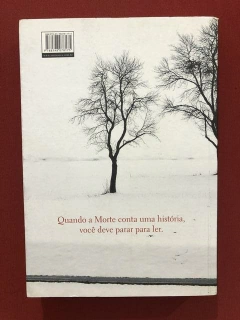 Livro - A Menina Que Roubava Livros - M. Zusak - Seminovo - comprar online