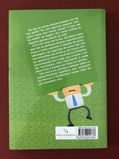 Livro - Sai Desse Corpo Que Não Te Pertence - Seminovo - comprar online
