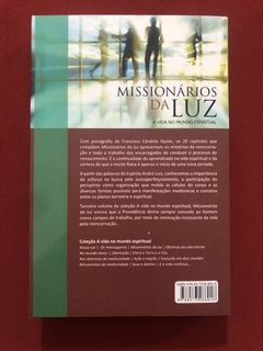 Livro - Missionários Da Luz - Chico Xavier - Ed. Feb - Seminovo - comprar online