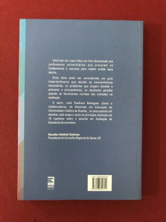 Livro - Avaliação Do Estudante Universitário - Seminovo - comprar online