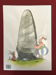 HQ - Asterix E Latraviata - R. Goscinny - Seminovo - comprar online