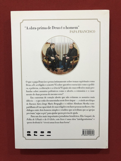 Livro - Sobre O Céu E A Terra - Editora Paralela - Seminovo - comprar online
