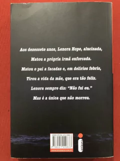 Livro - O Massacre Da Família Hope - Riley Sager - Editora Intrínseca - Seminovo - comprar online