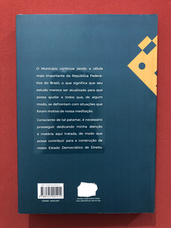 Livro- Direito Municipal- Regina Ferrari- Ed Fórum- Seminovo - comprar online