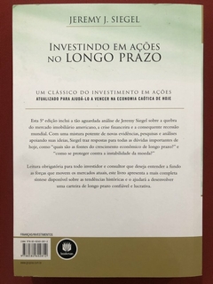 Livro - Investindo Em Ações No Longo Prazo - Jeremy J. Siegel - Ed. Bookman - comprar online