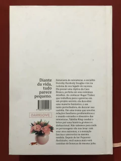 Livro - Pequenas Realidades - Tabitha King - Darkside - Seminovo - comprar online