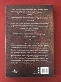 Livro - Sob O Céu De Cabul - Andrea Busfield - Seminovo - comprar online