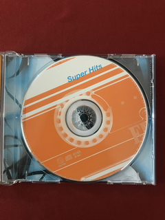 CD - Superhits - Bizarre Love Triangle - Nacional - Seminovo na internet