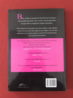 Livro - Marcada - P. C. Cast / Kristin Cast - Seminovo - comprar online