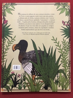 Livro - Pequenas E Grandes Histórias Dos Animais Extintos - Martins Fontes - Seminovo - comprar online