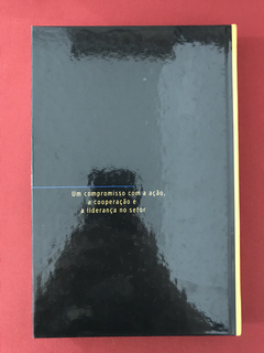 Livro - Ação, Urgência, Excelência - Ram Charan - Capa Dura - comprar online
