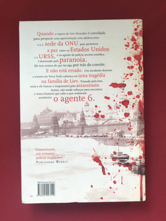 Livro - Agente 6 - Tom Rob Smith - Ed. Record - comprar online