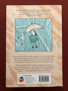 HQ - Heartstopper - Volume 2 - Alice Oseman - Capa Dura - Seminovo - comprar online