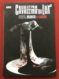 HQ - Cavaleiro Da Lua: Preto, Branco & Sangue - Panini Comics - Seminovo