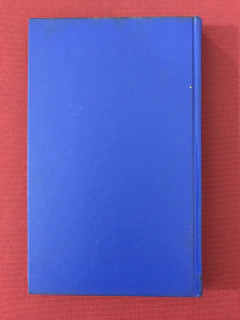 Livro - Perspectivas Sociológicas - Peter Berger - Capa Dura - comprar online