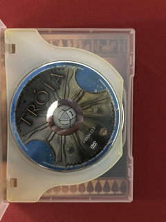 DVD Duplo - Tróia - Brad Pitt - Dir: Wolfgang Petersen - Sebo Mosaico - Livros, DVD's, CD's, LP's, Gibis e HQ's