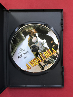 DVD - A Vida É Bela - Direção: Roberti Benigni - Seminovo na internet