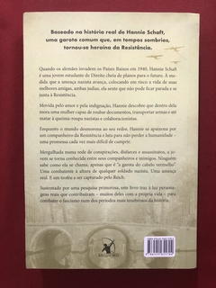 Livro - A Garota Do Cabelo Vermelho - Buzzy Jackson - Editora Arqueiro - Seminovo - comprar online
