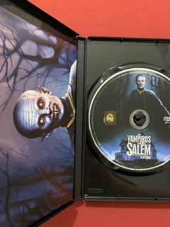 DVD - Os Vampiros De Salem - O Retorno - Seminovo - Sebo Mosaico - Livros, DVD's, CD's, LP's, Gibis e HQ's