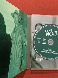 DVD Triplo - Filme Noir Vol. 3 - Seis Clássicos - Seminovo - Sebo Mosaico - Livros, DVD's, CD's, LP's, Gibis e HQ's