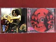 CD - Alice Cooper - The Definitive Alice Cooper - Seminovo na internet