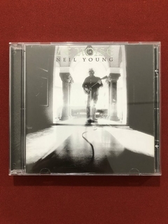 CD - Neil Young - Le Noise - Walk With Me - 2010 - Nacional