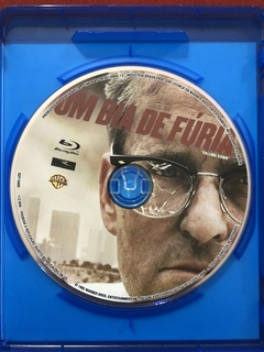 Blu-ray - Um Dia De Fúria - Michael Douglas - Seminovo na internet