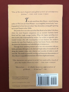 Livro - Lives Of Girls And Women - Alice Munro - Editora Vintage - comprar online