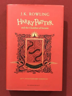 Livro - Harry Potter And The Chamber Of Secrets - J. K. Rowling - Bloomsbury - Seminovo