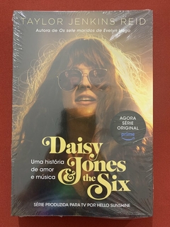 Livro - Daisy Jones E The Six - Taylor Jenkins Reid - Ed. Paralela - Novo