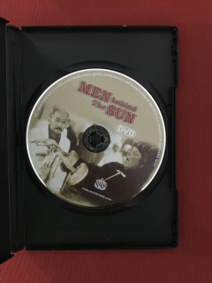DVD - Men Behind The Sun - Direção: T. F. Mous - Seminovo na internet