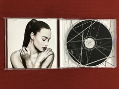 CD - Demi Lovato - Demi - 2013 - Nacional - Seminovo na internet