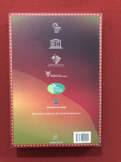 Livro- De Preto A Afro-Descendente- Editora EdUFSCar- Semin. - comprar online