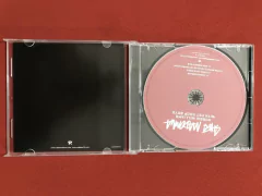 CD - Robbie Williams E Pet Shop Boys - She's Madonna - Semin na internet