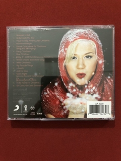 CD - Kelly Clarkson - Wrapped In Red - Nacional - Seminovo - comprar online