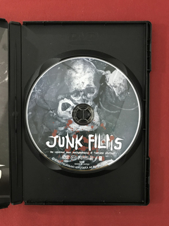 DVD - Junk Films - The Collected Shirt Shockumentaries na internet