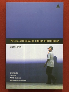 Livro - Poesia Africana De Língua Portuguesa - Livia Apa - Ed. Nova Fronteira - Seminovo