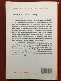 Livro - Introdução À Psicologia Junguiana - Calvin S. Hall - Editora Cultrix - comprar online