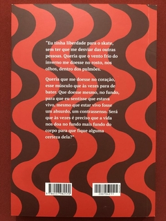 Livro - O Coração Às Vezes Para De Bater - Adriana Lisboa - Ed. Maralto - Seminovo - comprar online