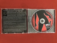 CD - Velvet Revolver - Contraband - Nacional - Seminovo na internet