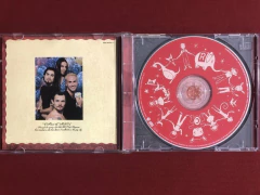 CD - The Red Hot Chili Peppers - One Hot Minute - Importado na internet
