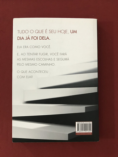 Livro - Quem Era Ela - J.P. Delaney - Intrínseca - Seminovo - comprar online