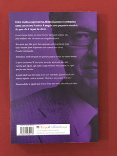 Livro - Enquanto Eles Choram, Eu Vendo Lenços - Seminovo - comprar online