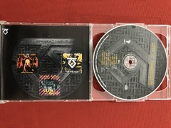 CD Duplo - Twisted Sister - Live At Hammersmith - Seminovo - Sebo Mosaico - Livros, DVD's, CD's, LP's, Gibis e HQ's